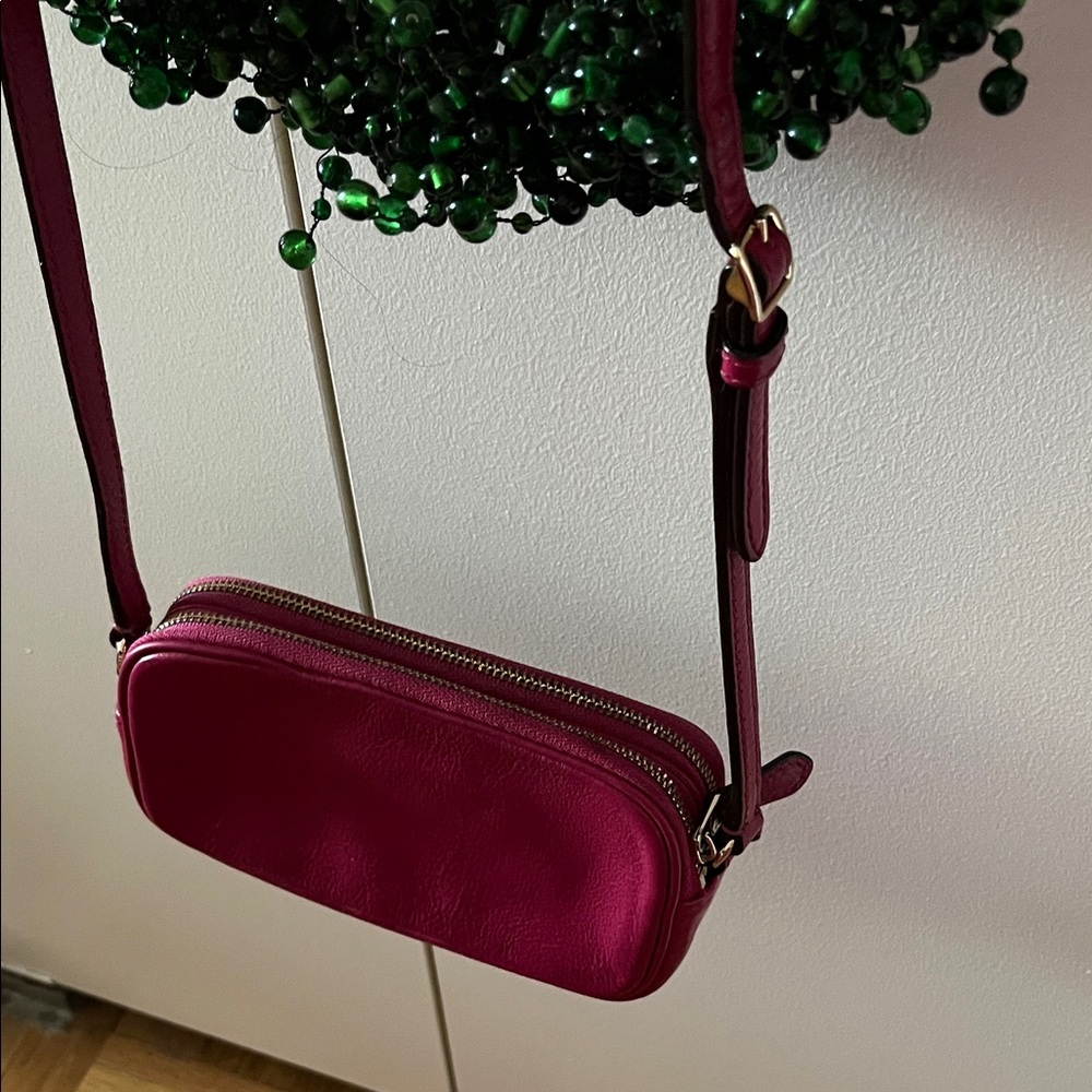 Coach Fuchsia Leather Crossbody Bag - Picture 3 of 4
